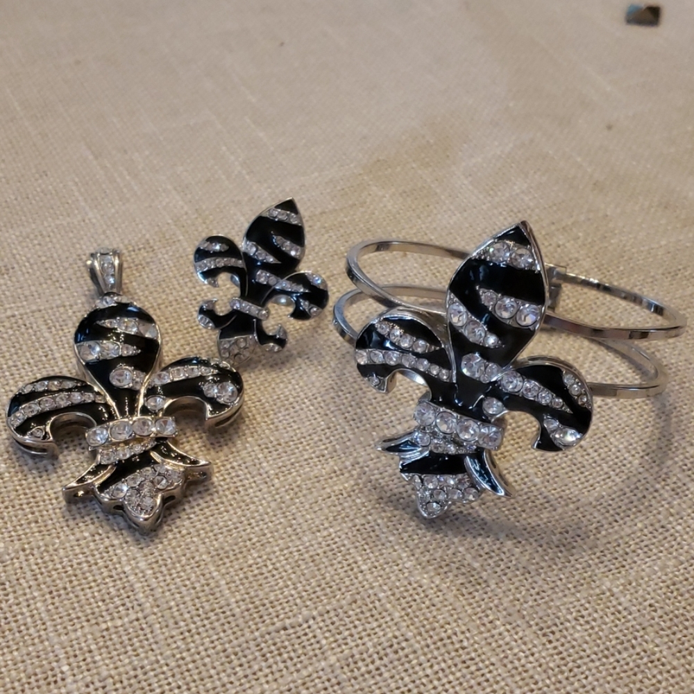 Fleur De Lis Bracelet Pendant & Ring Set